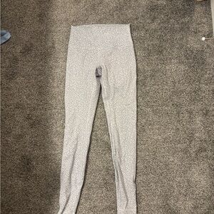 White leopard print wunder train